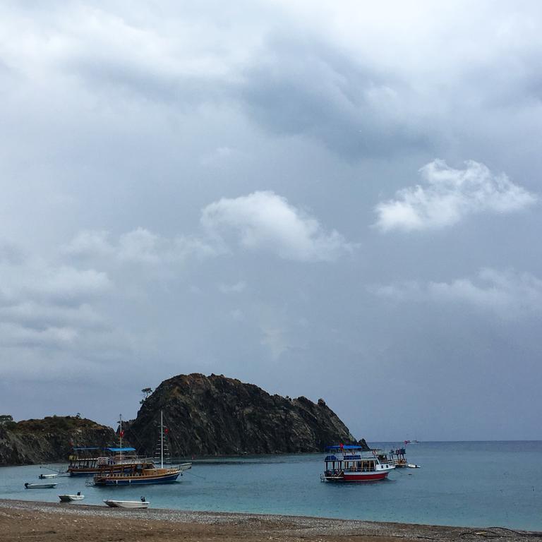 Dolunay Apart Hotel ชิลารึ ภายนอก รูปภาพ